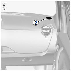 Renault Nouveau Kangoo ZE. Prééquipement radio