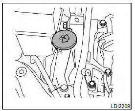 Nissan NV200. Réservoir de liquide lave-glace de pare-brise